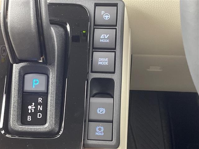 Toyota SIENTA 2026 8268140-10