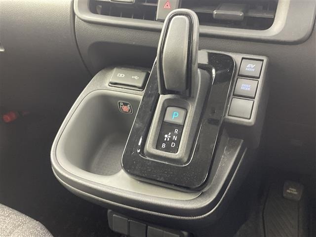 Toyota SIENTA 2024 8268141-2