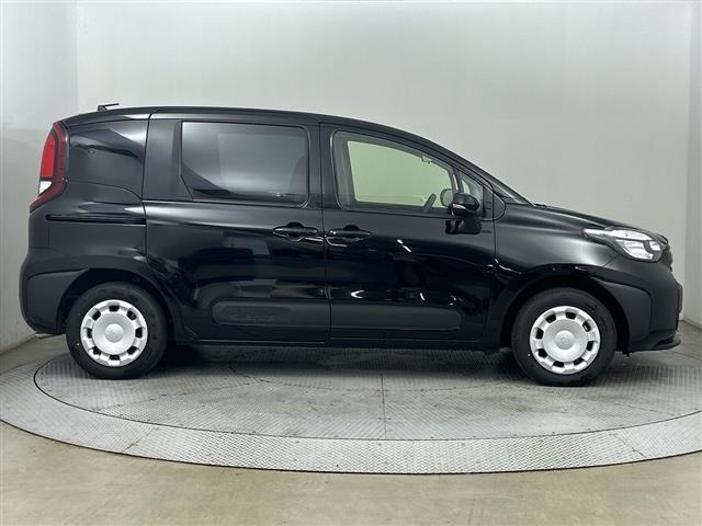 Toyota SIENTA 2025 8268150-21