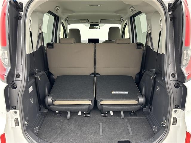 Toyota SIENTA 2025 8268151-11