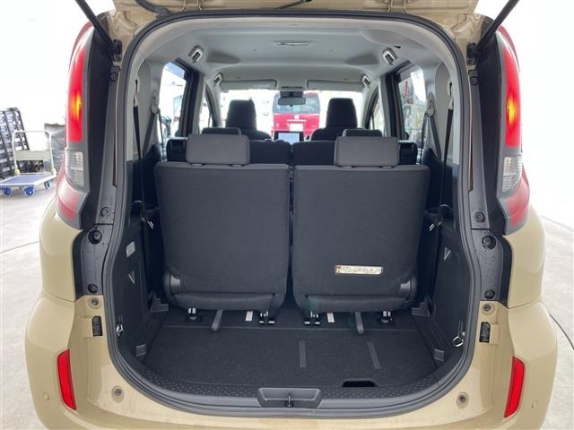 Toyota SIENTA 2023 8268159-9