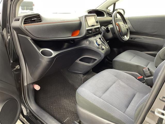 Toyota SIENTA 2016 8268163-6