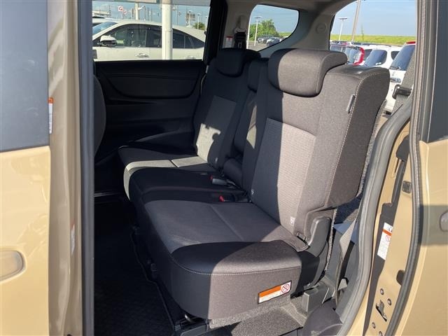 Toyota SIENTA 2021 8268185-12