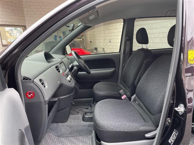 Toyota SIENTA 2015 8268221-7