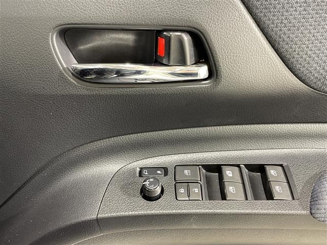 Toyota SIENTA 2015 8268222-2