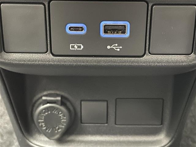 Toyota SIENTA 2026 8268233-11