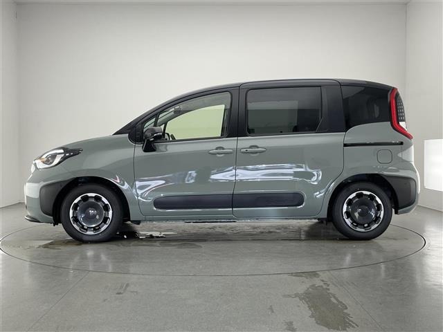 Toyota SIENTA 2026 8268233-20