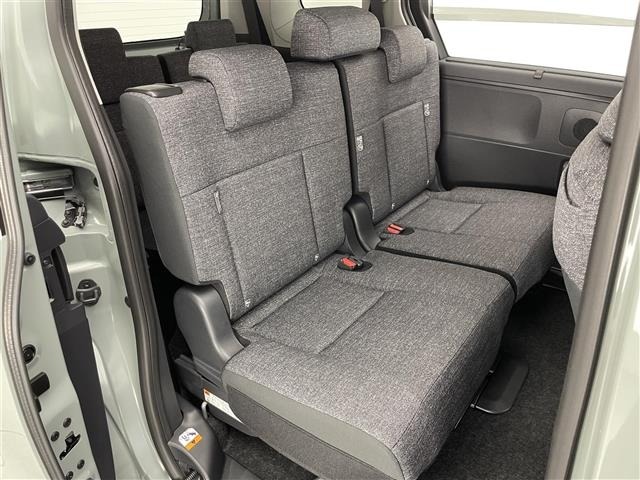 Toyota SIENTA 2026 8268233-4