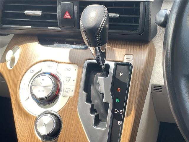 Toyota SIENTA 2017 8268234-12