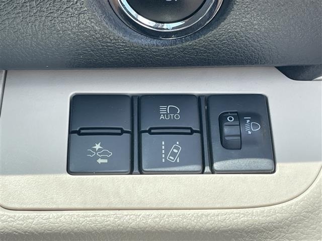 Toyota SIENTA 2017 8268234-5