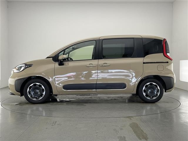 Toyota SIENTA 2026 8268243-20