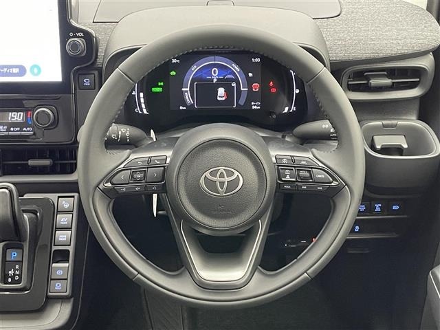 Toyota SIENTA 2026 8268243-5