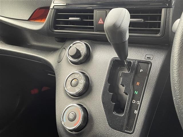 Toyota SIENTA 2020 8268244-4