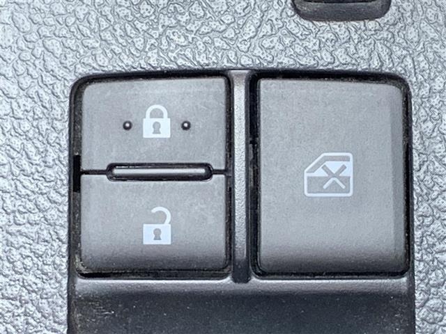 Toyota SIENTA 2017 8268246-12
