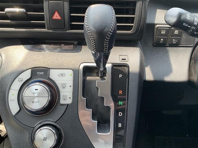 Toyota SIENTA 2017 8268246-9