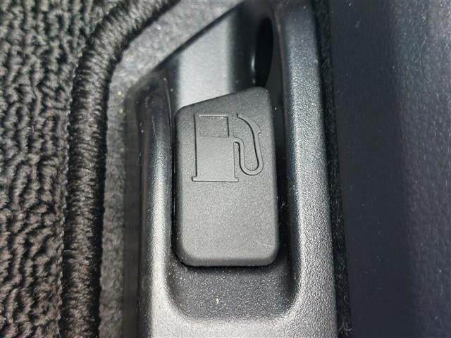 Toyota SIENTA 2025 8268256-21