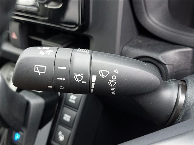 Toyota SIENTA 2025 8268256-4
