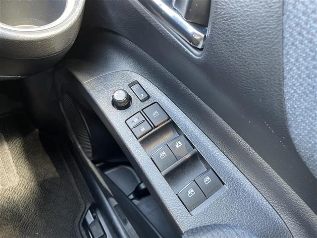 Toyota SIENTA 2015 8268277-8