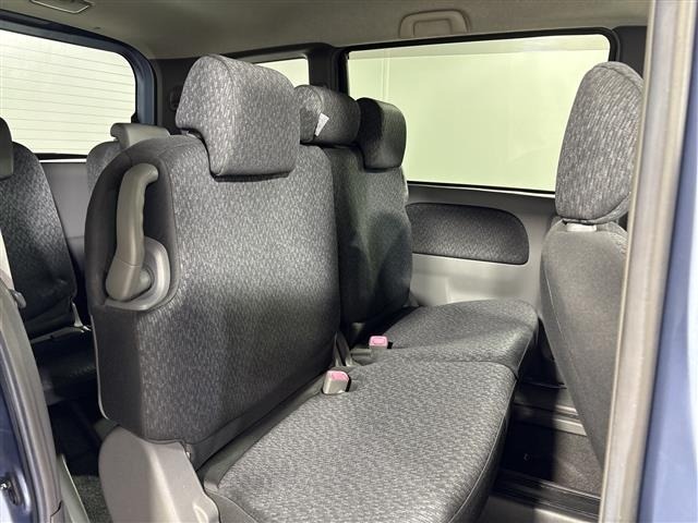 Toyota SIENTA 2015 8268293-6