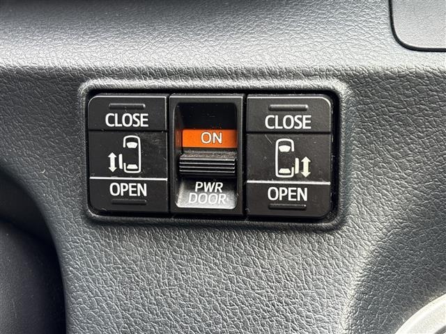 Toyota SIENTA 2017 8268303-1