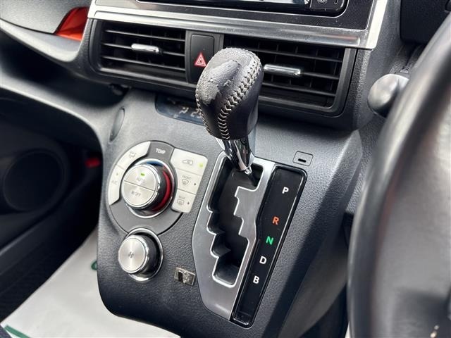 Toyota SIENTA 2017 8268303-5
