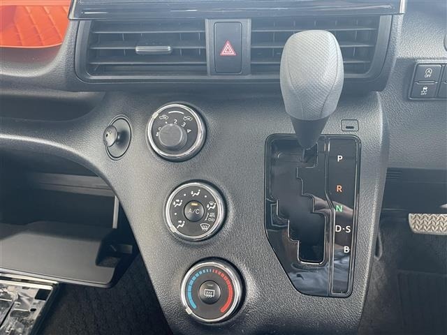 Toyota SIENTA 2015 8268322-21