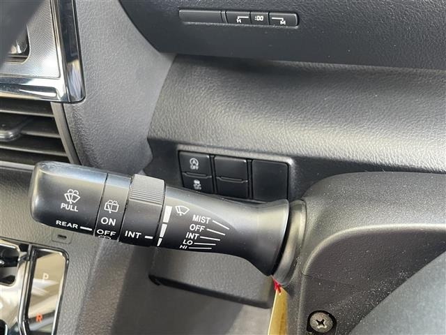 Toyota SIENTA 2015 8268322-6