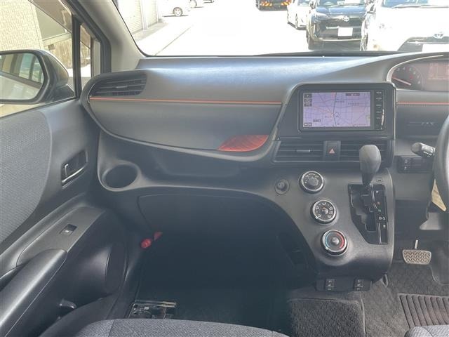 Toyota SIENTA 2015 8268322-7