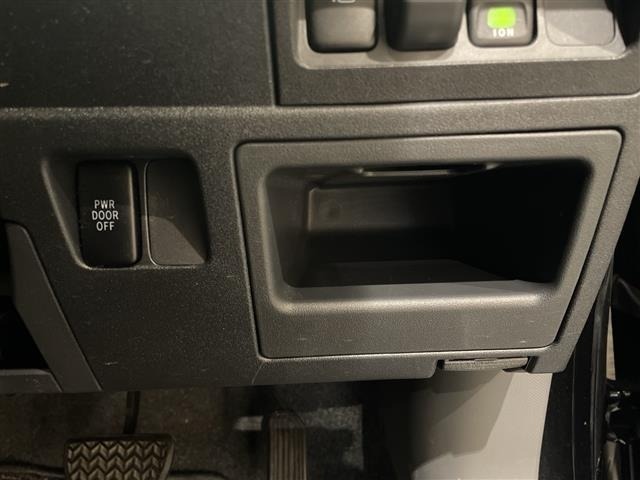 Toyota SIENTA 2015 8268325-2