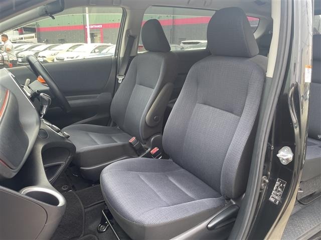 Toyota SIENTA 2017 8268337-6