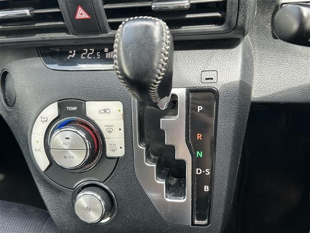 Toyota SIENTA 2016 8268342-1