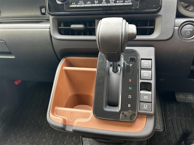 Toyota SIENTA 2026 8268344-11