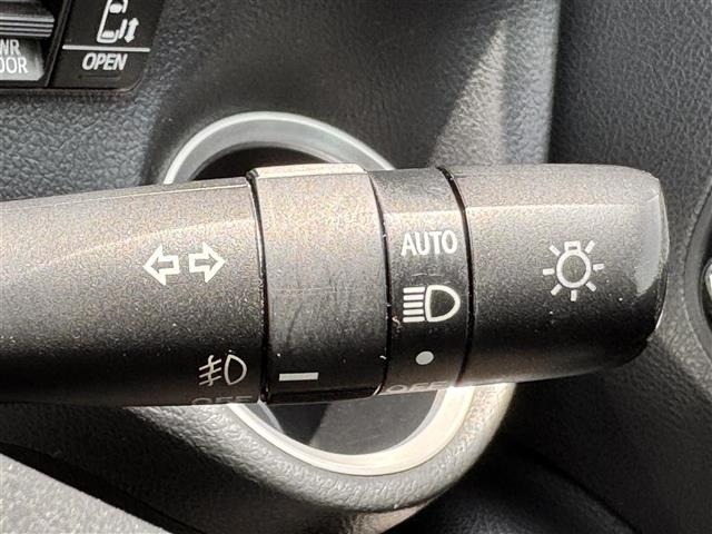 Toyota SIENTA 2018 8268347-11