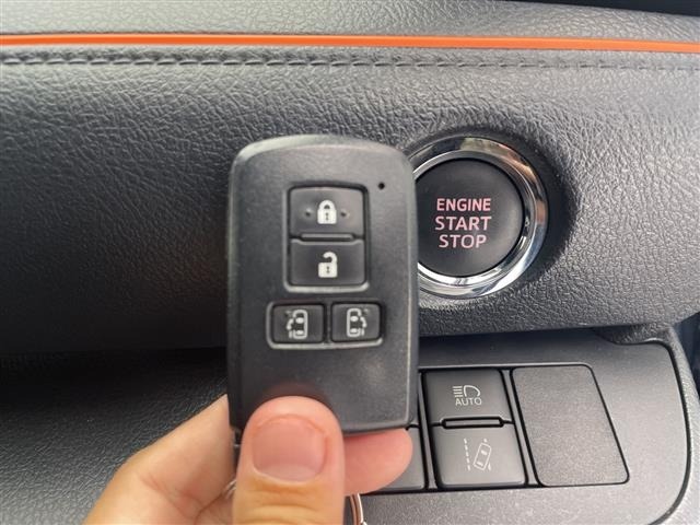 Toyota SIENTA 2017 8268364-7