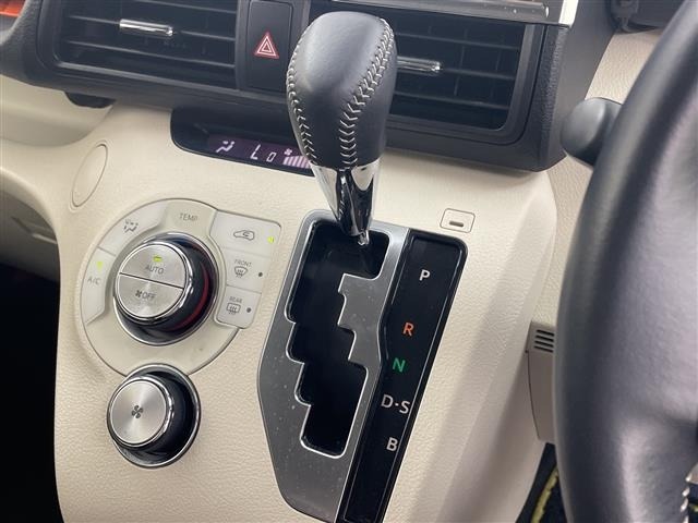 Toyota SIENTA 2015 8268368-2