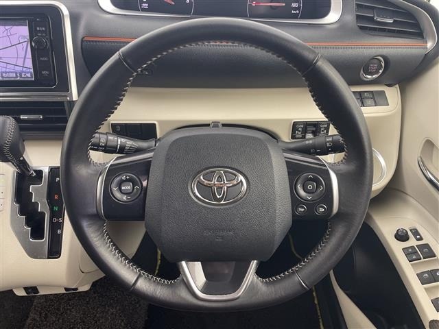 Toyota SIENTA 2015 8268368-4