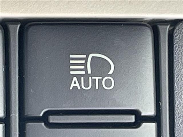 Toyota SIENTA 2015 8268368-7