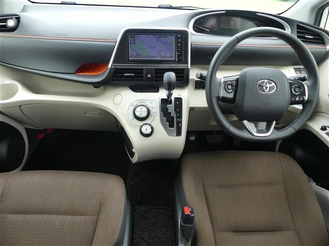 Toyota SIENTA 2016 8268375-15