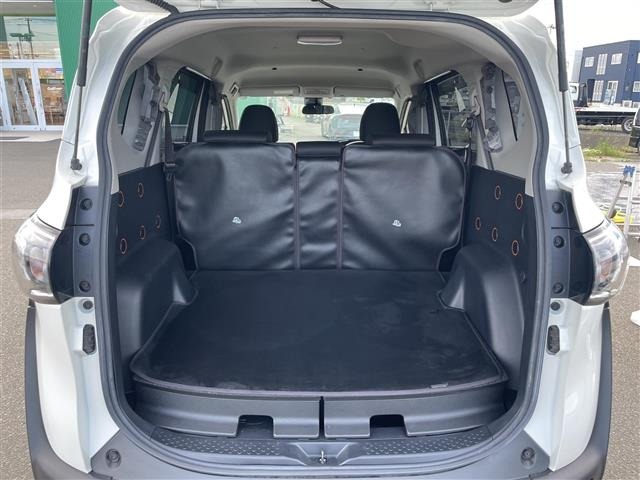 Toyota SIENTA 2019 8268393-12