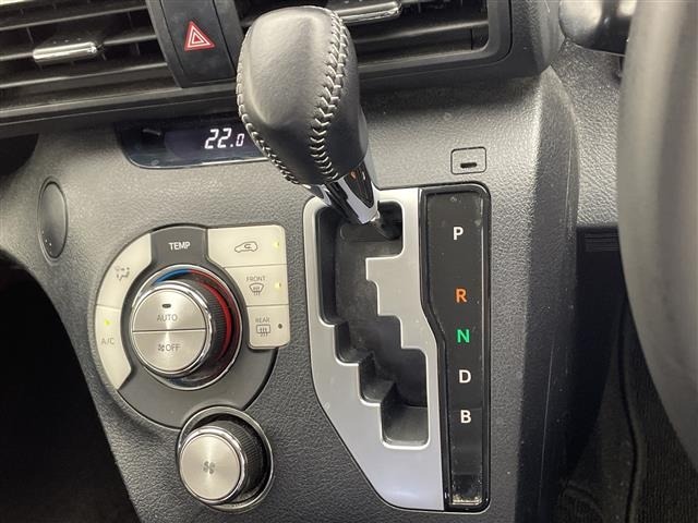 Toyota SIENTA 2019 8268404-21