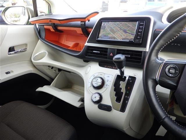 Toyota SIENTA 2017 8268408-7