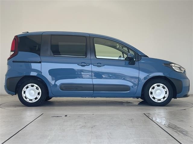 Toyota SIENTA 2023 8268409-2