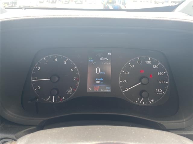 Toyota SIENTA 2023 8268409-8
