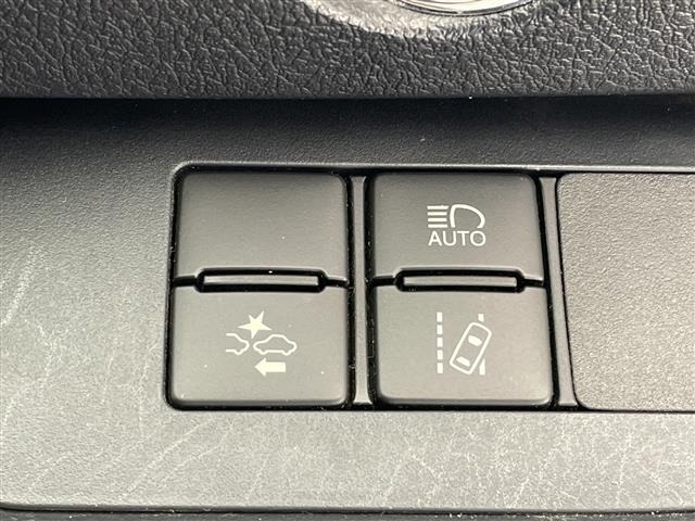 Toyota SIENTA 2018 8268413-3
