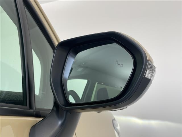 Toyota SIENTA 2024 8268421-17