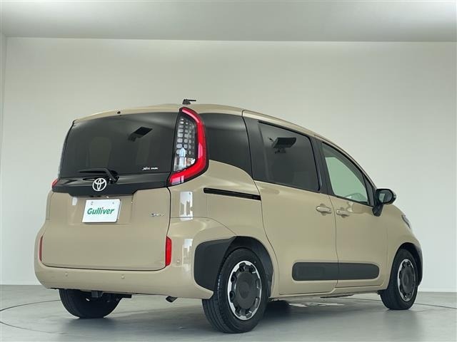 Toyota SIENTA 2024 8268421-2
