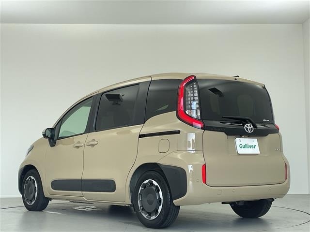 Toyota SIENTA 2024 8268421-20