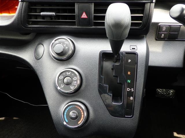 Toyota SIENTA 2017 8268424-5
