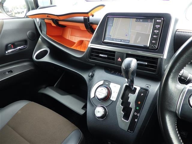 Toyota SIENTA 2021 8268429-7