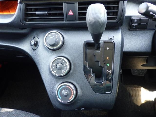 Toyota SIENTA 2019 8268440-9